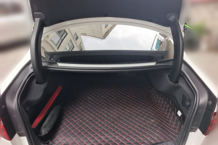 Used Jaguar XFL 2022 XFL 2.0T P250 Two-Wheel-Drive Elite Sport Edition Trunk