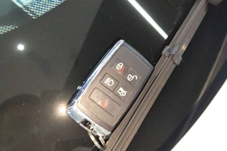 Used Jaguar XFL 2022 XFL 2.0T P200 Two-Wheel-Drive Elite Luxury Edition Vehicle Key