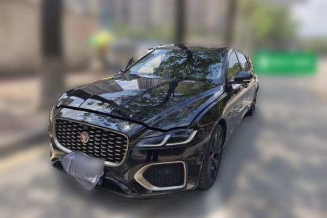 Used Jaguar XFL 2023 XFL 2.0T P250 Two-Wheel-Drive Prestige Luxury Gold Edition