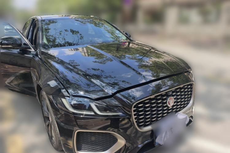 Used Jaguar XFL 2023 XFL 2.0T P250 Two-Wheel-Drive Prestige Luxury Gold Edition Exterior 2