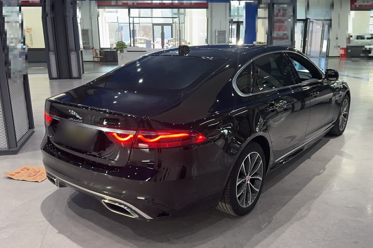Used Jaguar XFL 2023 XFL 2.0T P250 Two-Wheel-Drive Elite Sport Edition Exterior 3
