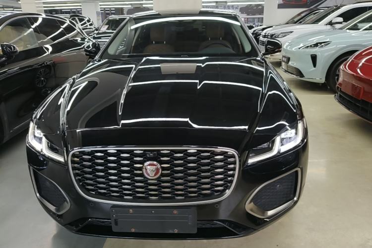 Used Jaguar XFL 2023 XFL 2.0T P250 Two-Wheel-Drive Luxury Deluxe Edition Front
