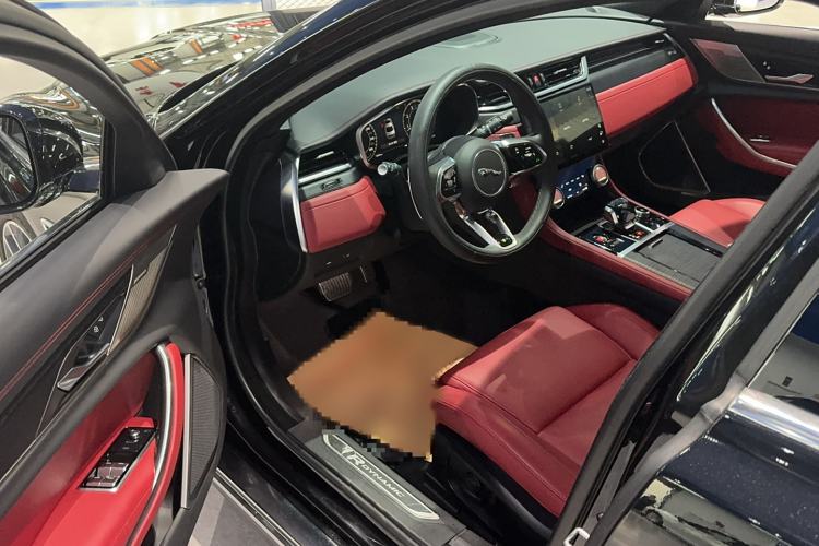 Used Jaguar XFL 2023 XFL 2.0T P250 Two-Wheel-Drive Elite Sport Edition Interior 2