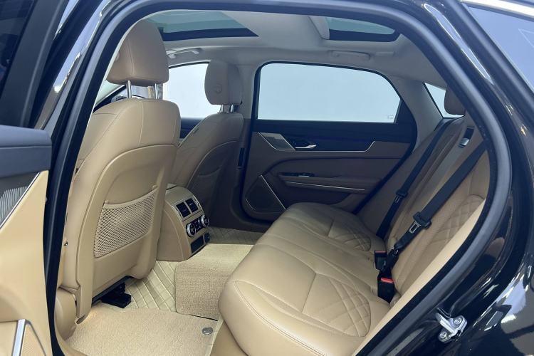 Used Jaguar XFL 2023 XFL 2.0T P250 Two-Wheel-Drive Luxury Deluxe Edition Interior 6