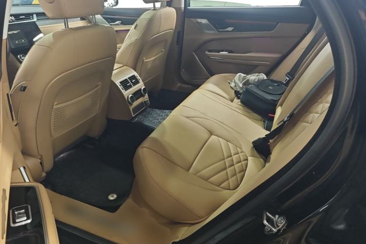 Used Jaguar XFL 2023 XFL 2.0T P250 Two-Wheel-Drive Luxury Deluxe Edition Left Rear Seat