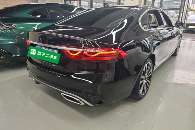 Used Jaguar XFL 2023 XFL 2.0T P250 Two-Wheel-Drive Luxury Deluxe Edition Rear Right 45 Deg