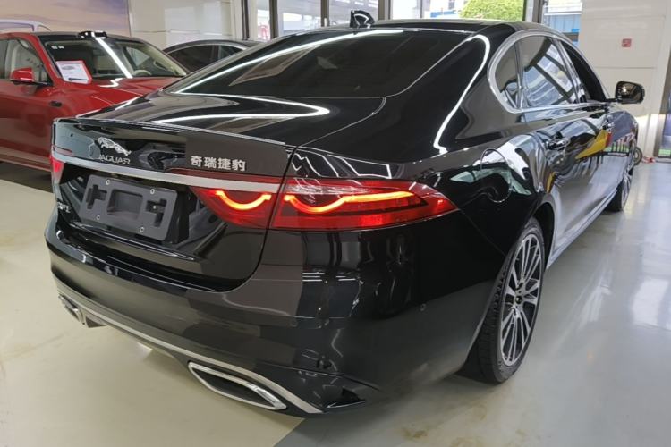 Used Jaguar XFL 2023 XFL 2.0T P250 Two-Wheel-Drive Luxury Deluxe Edition Rear Right 45 Deg