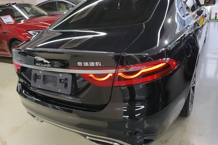 Used Jaguar XFL 2023 XFL 2.0T P250 Two-Wheel-Drive Luxury Deluxe Edition Rear