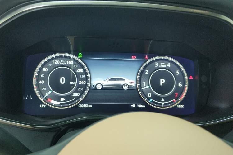 Used Jaguar XFL 2023 XFL 2.0T P250 Two-Wheel-Drive Luxury Deluxe Edition Instrument Cluster