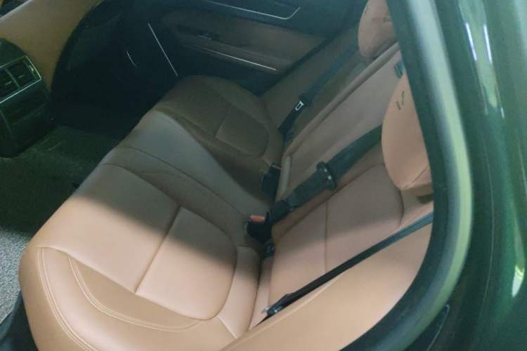 Used Jaguar XFL 2023 XFL 2.0T P250 Two-Wheel-Drive Elite Sport Edition Interior 4