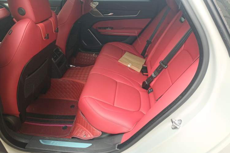 Used Jaguar XFL 2023 XFL 2.0T P250 Two-Wheel-Drive Elite Sport Edition Left Rear Seat