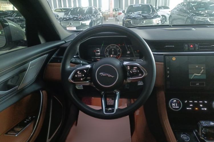 Used Jaguar XFL 2023 XFL 2.0T P250 Two-Wheel-Drive Elite Sport Edition Steering Wheel