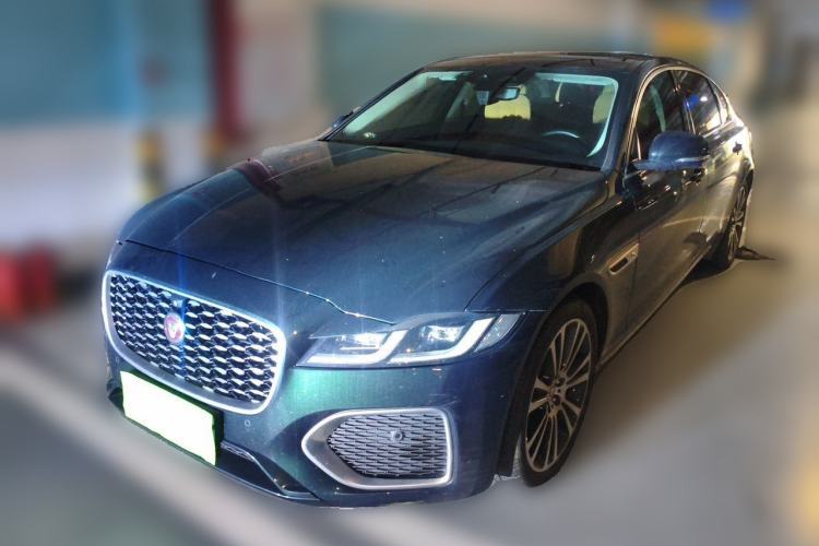 Used Jaguar XFL 2023 XFL 2.0T P250 Two-Wheel-Drive Luxury Deluxe Edition Guazi used car, China used car export, Used car for sale, Used  cars, Cheapest cars for sale
