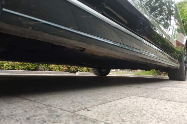 Used Jaguar XFL 2023 XFL 2.0T P300 Four-Wheel-Drive Flagship Sport Edition Chassis Front Left