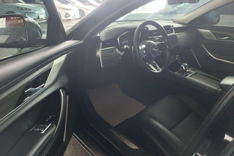 Used Jaguar XFL 2023 XFL 2.0T P200 Two-Wheel-Drive Elite Luxury Edition Driver Seat