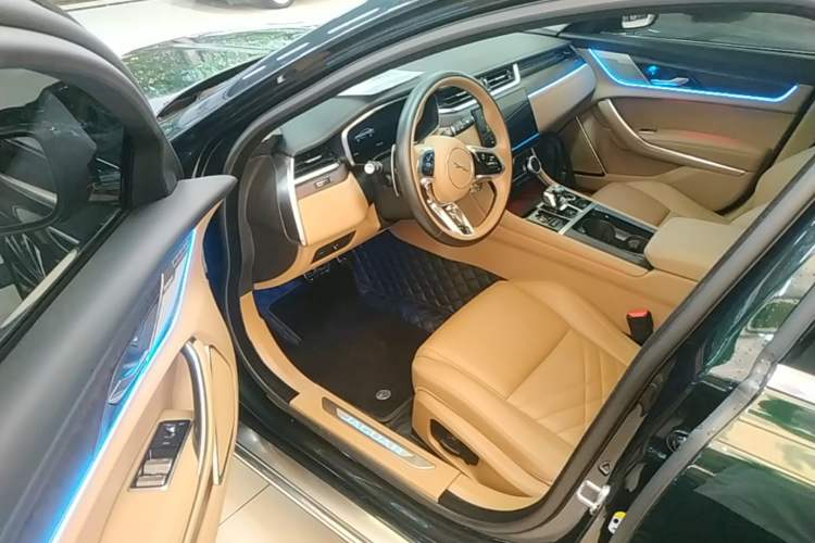 Used Jaguar XFL 2023 XFL 2.0T P250 Two-Wheel-Drive Luxury Deluxe Edition Driver Seat