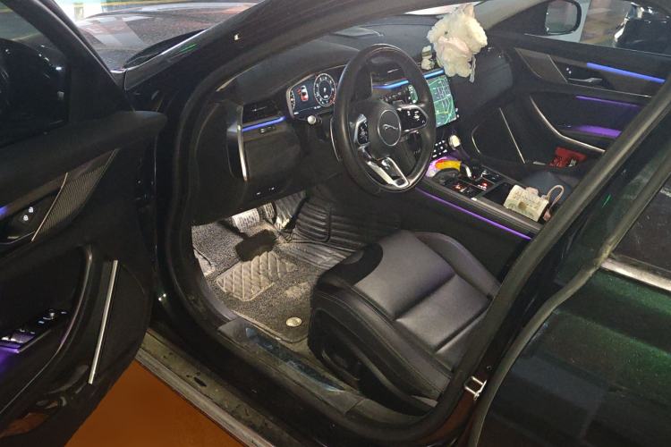 Used Jaguar XFL 2023 XFL 2.0T P200 Two-Wheel-Drive Elite Luxury Edition Driver Seat