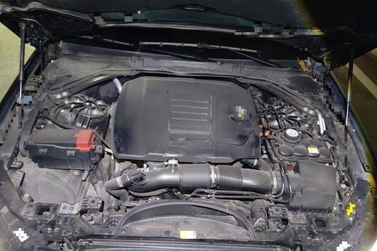 Used Jaguar XFL 2023 XFL 2.0T P250 Two-Wheel-Drive Elite Sport Edition Engine Bay