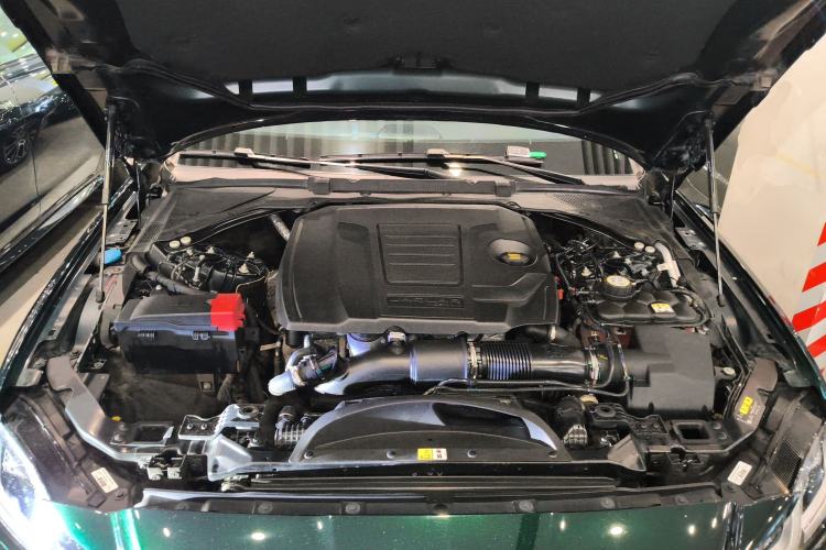 Used Jaguar XFL 2023 XFL 2.0T P250 Two-Wheel-Drive Luxury Deluxe Edition Engine Bay