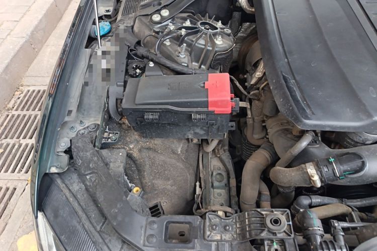 Used Jaguar XFL 2023 XFL 2.0T P250 Two-Wheel-Drive Luxury Deluxe Edition Engine Bay Right