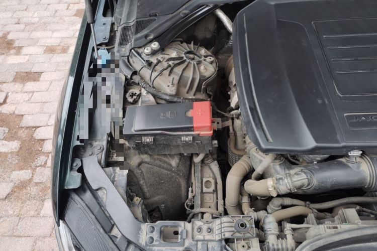 Used Jaguar XFL 2023 XFL 2.0T P250 Two-Wheel-Drive Elite Sport Edition Engine Bay Right