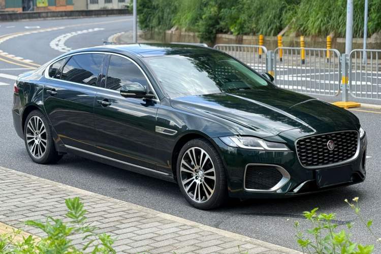 Used Jaguar XFL 2023 XFL 2.0T P250 Two-Wheel-Drive Luxury Deluxe Edition Exterior 1