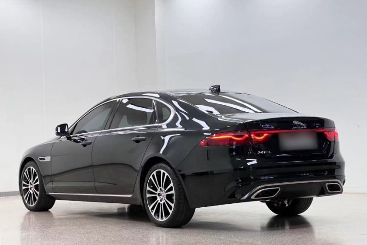 Used Jaguar XFL 2023 XFL 2.0T P250 Two-Wheel-Drive Luxury Deluxe Edition Exterior 4