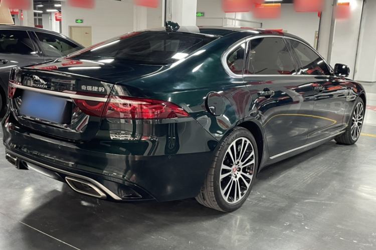 Used Jaguar XFL 2023 XFL 2.0T P250 Two-Wheel-Drive Luxury Deluxe Edition Exterior 4