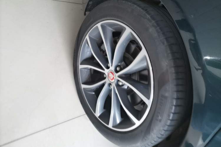 Used Jaguar XFL 2023 XFL 2.0T P250 Two-Wheel-Drive Elite Sport Edition Exterior 5