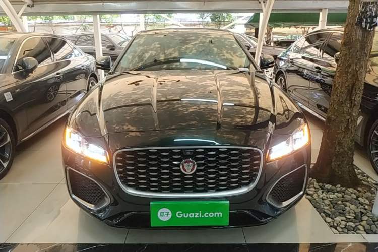 Used Jaguar XFL 2023 XFL 2.0T P250 Two-Wheel-Drive Luxury Deluxe Edition Front