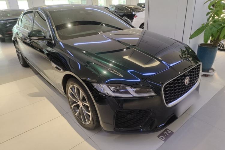 Used Jaguar XFL 2023 XFL 2.0T P250 Two-Wheel-Drive Elite Sport Edition Front Right 45 Deg