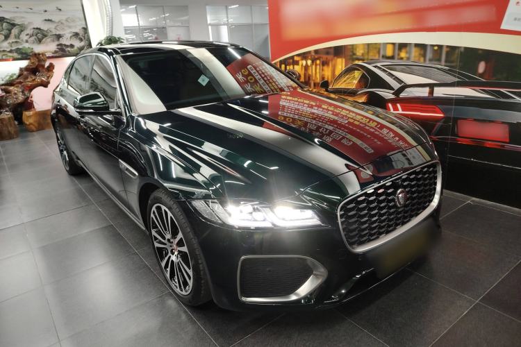 Used Jaguar XFL 2023 XFL 2.0T P250 Two-Wheel-Drive Luxury Deluxe Edition Front Right 45 Deg