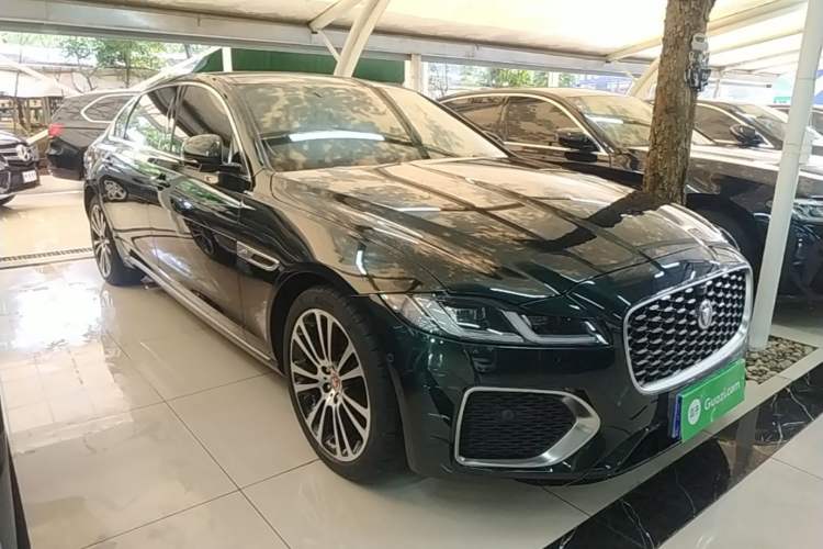 Used Jaguar XFL 2023 XFL 2.0T P250 Two-Wheel-Drive Luxury Deluxe Edition Front Right 45 Deg