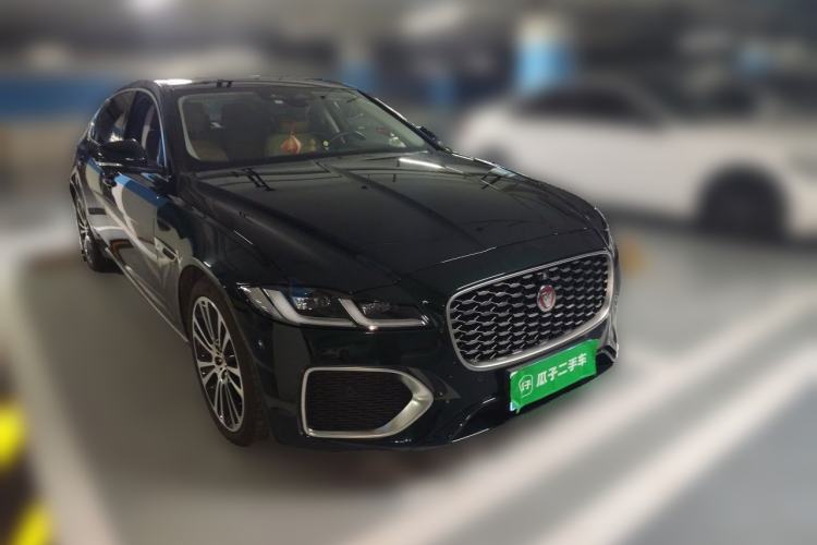 Used Jaguar XFL 2023 XFL 2.0T P250 Two-Wheel-Drive Luxury Deluxe Edition Front Right 45 Deg