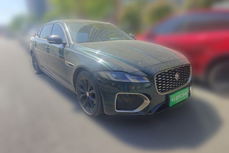 Used Jaguar XFL 2023 XFL 2.0T P250 Two-Wheel-Drive Elite Sport Gold Edition Front Right 45 Deg