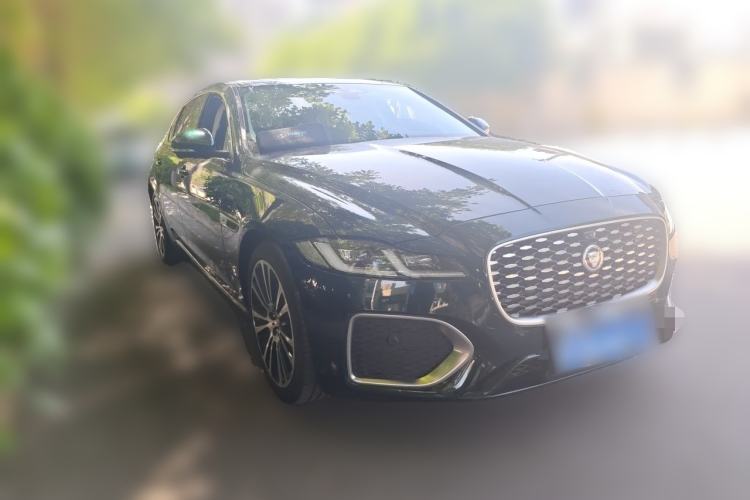 Used Jaguar XFL 2023 XFL 2.0T P250 Two-Wheel-Drive Luxury Deluxe Edition Front Right 45 Deg