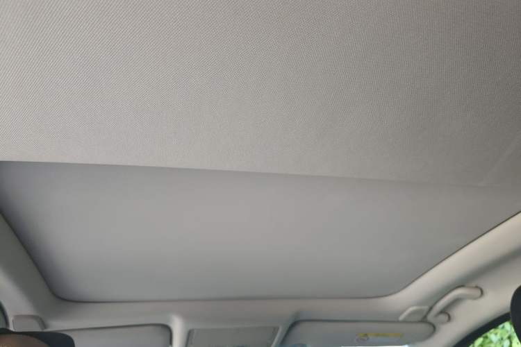 Used Jaguar XFL 2023 XFL 2.0T P250 Two-Wheel-Drive Luxury Deluxe Edition Headliner