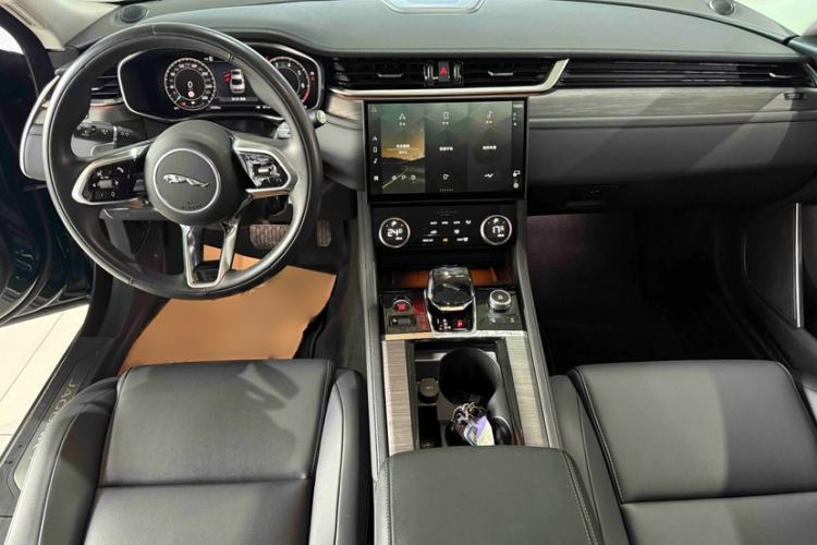 Used Jaguar XFL 2023 XFL 2.0T P200 Two-Wheel-Drive Elite Luxury Edition Interior 1