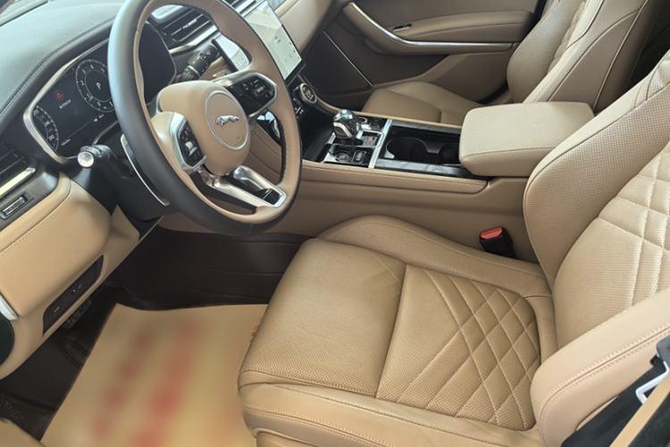 Used Jaguar XFL 2023 XFL 2.0T P250 Two-Wheel-Drive Luxury Deluxe Edition Interior 2