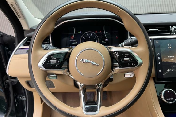 Used Jaguar XFL 2023 XFL 2.0T P250 Two-Wheel-Drive Luxury Deluxe Edition Interior 2