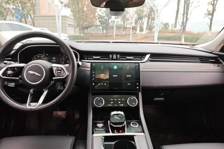 Used Jaguar XFL 2023 XFL 2.0T P200 Two-Wheel-Drive Elite Luxury Edition Interior 2