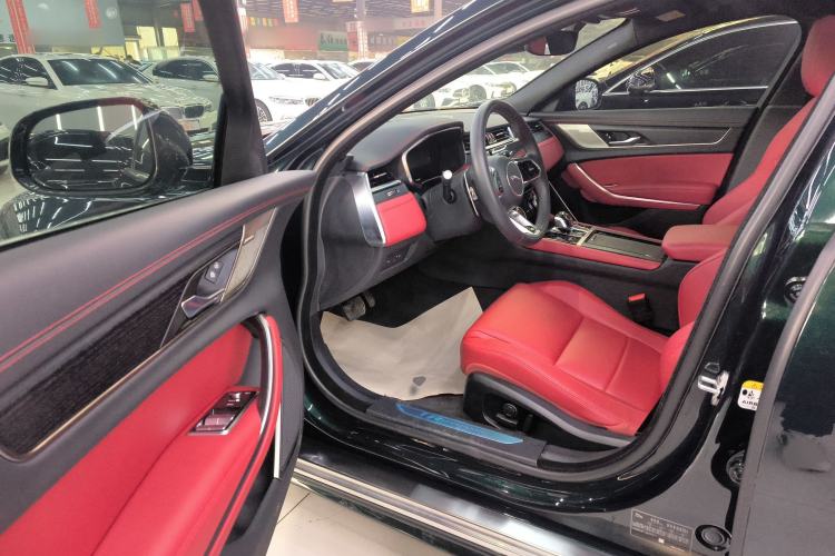 Used Jaguar XFL 2023 XFL 2.0T P250 Two-Wheel-Drive Elite Sport Edition Interior 3