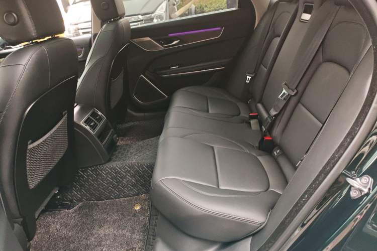 Used Jaguar XFL 2023 XFL 2.0T P200 Two-Wheel-Drive Elite Luxury Edition Interior 4