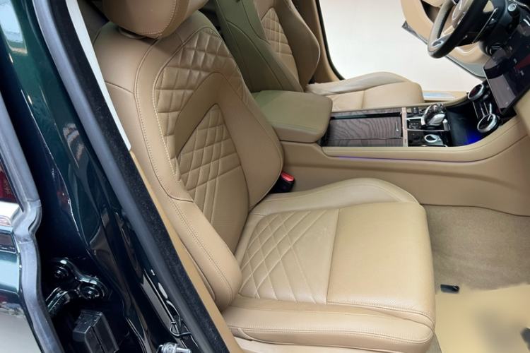 Used Jaguar XFL 2023 XFL 2.0T P250 Two-Wheel-Drive Luxury Deluxe Edition Interior 9