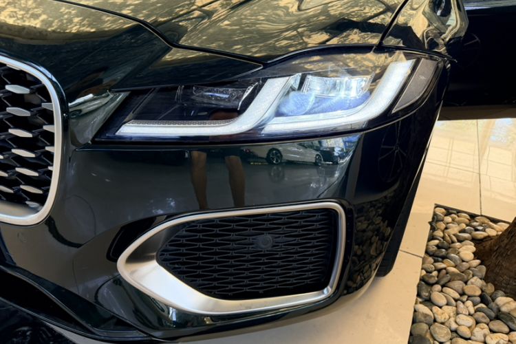 Used Jaguar XFL 2023 XFL 2.0T P250 Two-Wheel-Drive Luxury Deluxe Edition Left Front Headlight