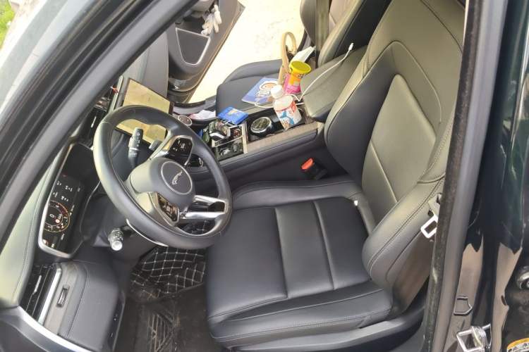 Used Jaguar XFL 2023 XFL 2.0T P200 Two-Wheel-Drive Elite Luxury Edition Left Front Seat