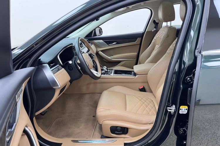 Used Jaguar XFL 2023 XFL 2.0T P250 Two-Wheel-Drive Luxury Deluxe Edition Left Front Seat