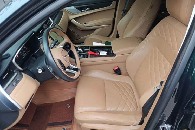 Used Jaguar XFL 2023 XFL 2.0T P250 Two-Wheel-Drive Luxury Deluxe Edition Left Front Seat