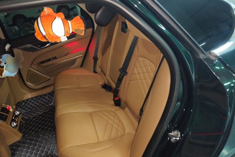 Used Jaguar XFL 2023 XFL 2.0T P250 Two-Wheel-Drive Luxury Deluxe Edition Left Rear Seat