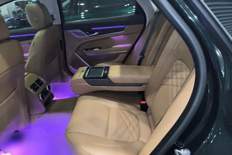 Used Jaguar XFL 2023 XFL 2.0T P250 Two-Wheel-Drive Luxury Deluxe Edition Left Rear Seat